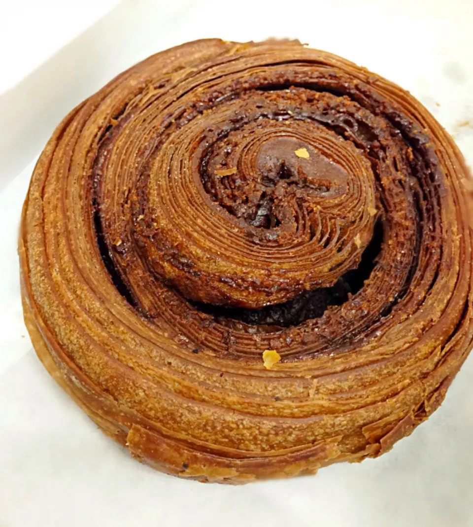 Chocolate kouign aman from Tiong Bahru Bakery|coxiella24さん