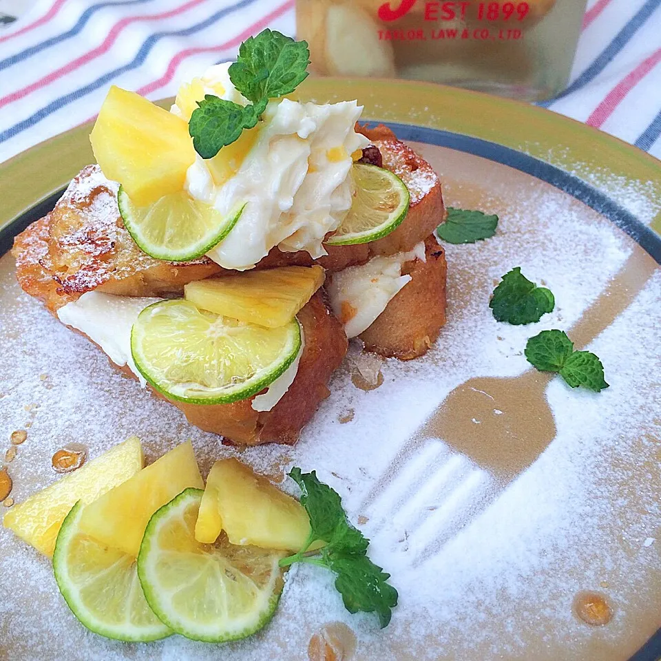 Citron Pine French Toast🇫🇷|⋆͛*͛wandering.cat⋆͛*͛さん