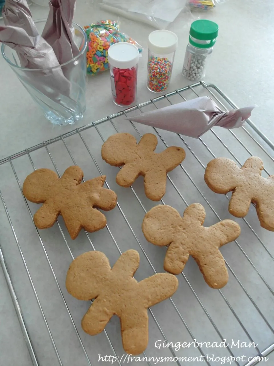 Gingerbread man before decorate|Frannyさん