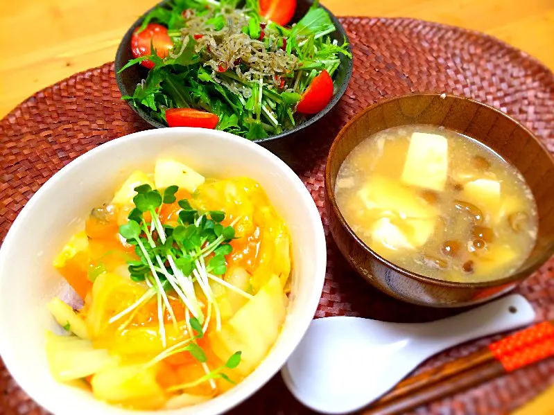 あまり野菜でピリ辛中華丼|AKIさん