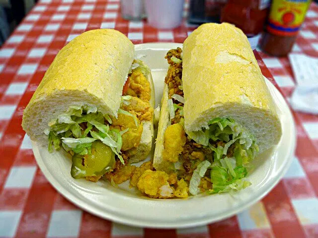 Yesterday #Lunch at Johnny's Po'Boy in New Orleans Louisiana 😀 Oyster & Shrimp PoBoy #Box lunch/Deli #Sandwich #Seafood #Shellfish #Bread|Alisha GodsglamGirl Matthewsさん