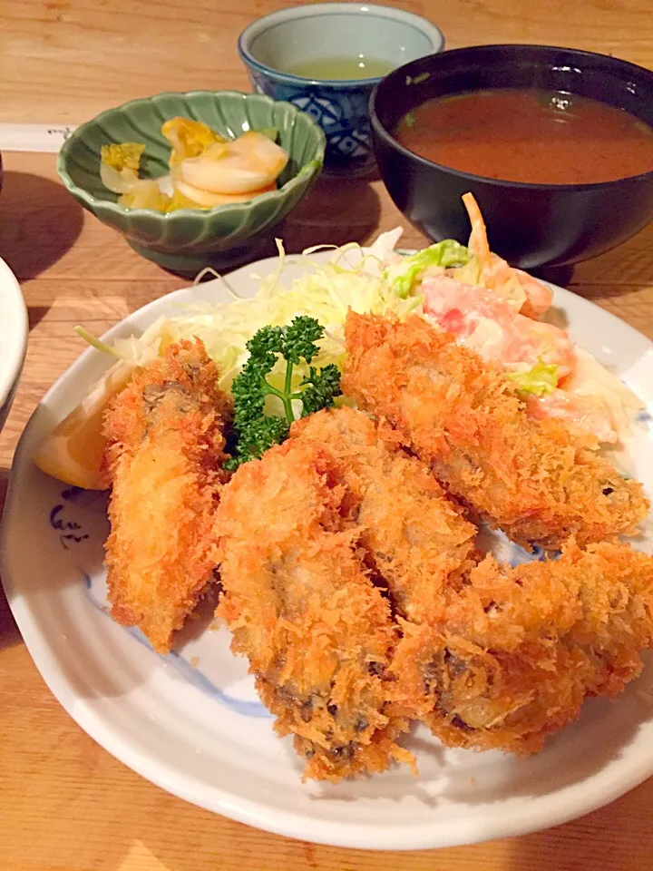 カキフライ定食|流線形さん