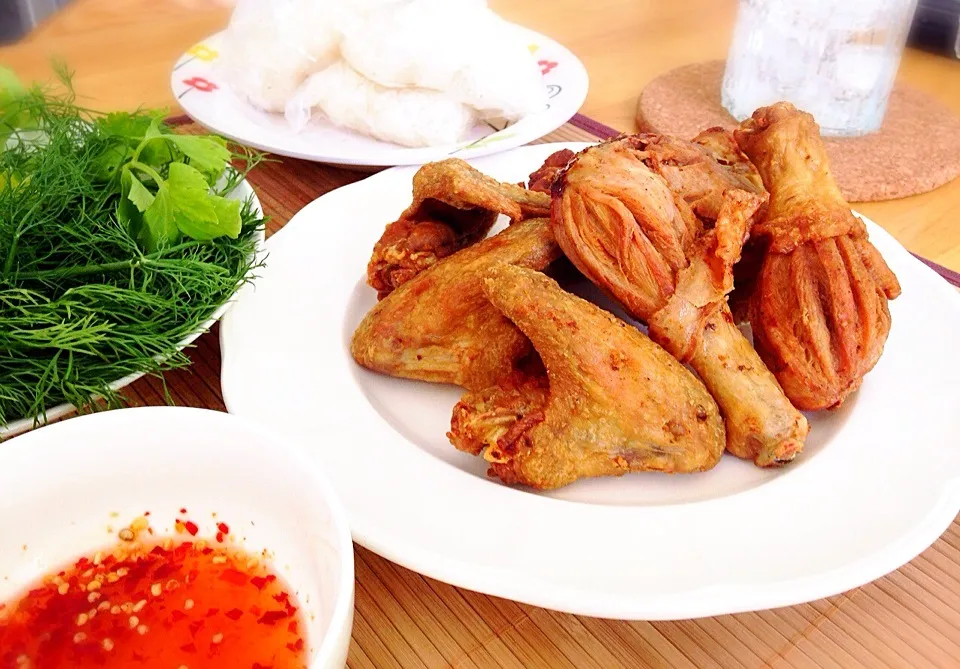 เหนียวไก่: Fried chicken with Sticky rice.|Jaraspornさん