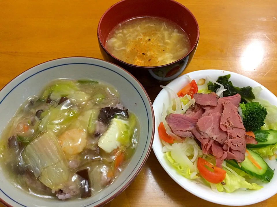 中華丼＊フカヒレスープ＊サラダ|悠里さん