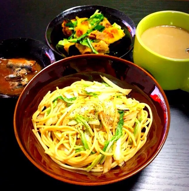 Chinese cabbage pasta / Stir fried pumpkin, cabbage, chives, pork / Tomato sauce oil sardines|Seagrapesさん