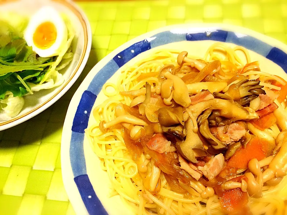 Snapdishの料理写真:夕飯は、和風きのこパスタ！|こんぺいとうさん