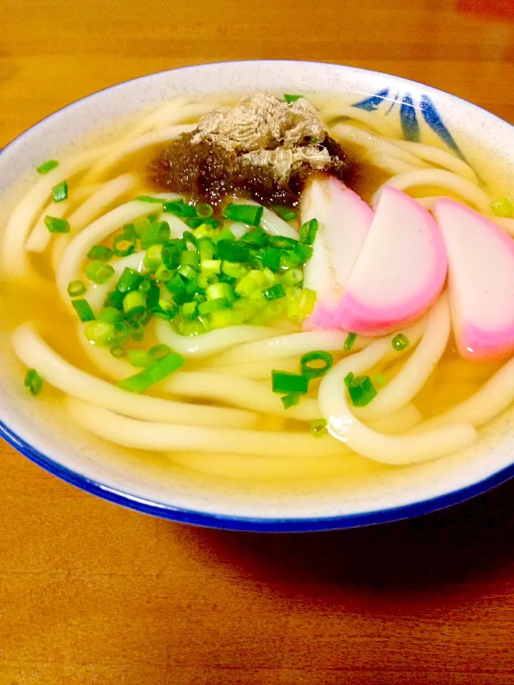 シンプルうどん🍲とろろ昆布入り|まいりさん