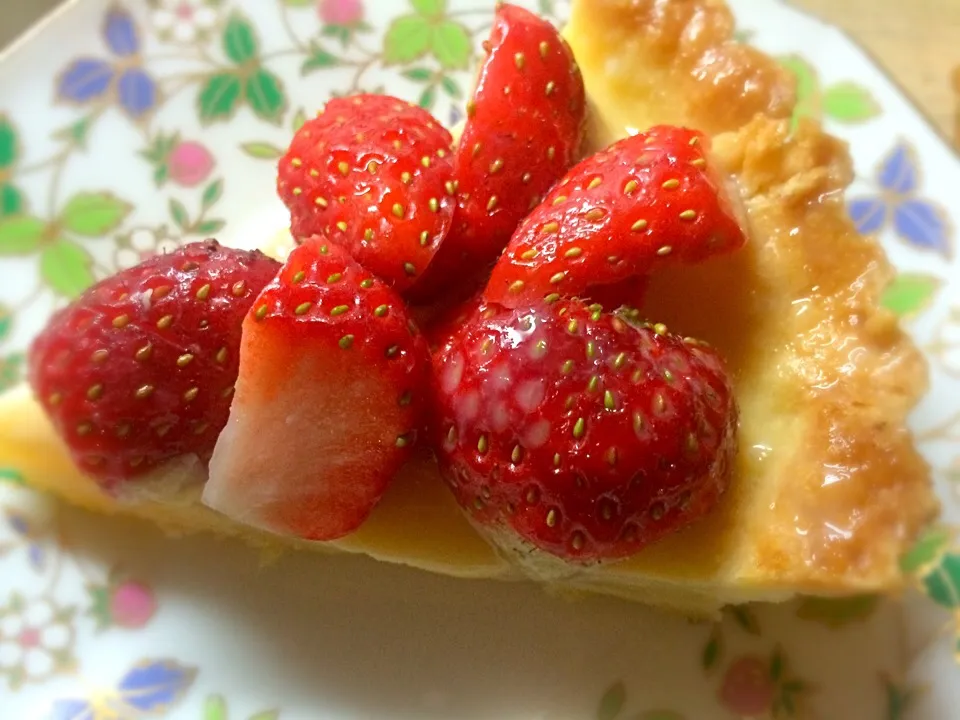 Snapdishの料理写真:Strawberry tart|Masakiさん