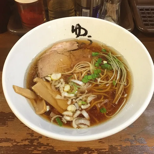 Snapdishの料理写真:淡麗煮干ラーメン|r1990297さん