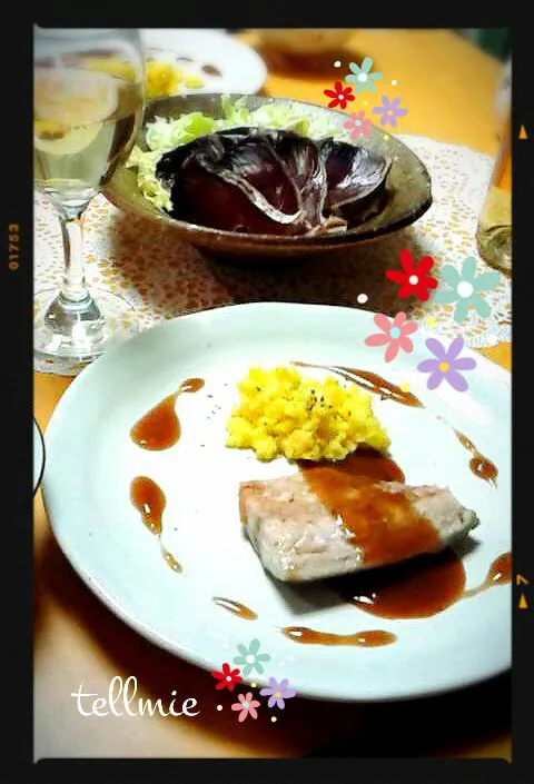 Snapdishの料理写真:美味しいフランスワインと共に～サバのムニエルと鰹のたたき♥|yuika☆さん