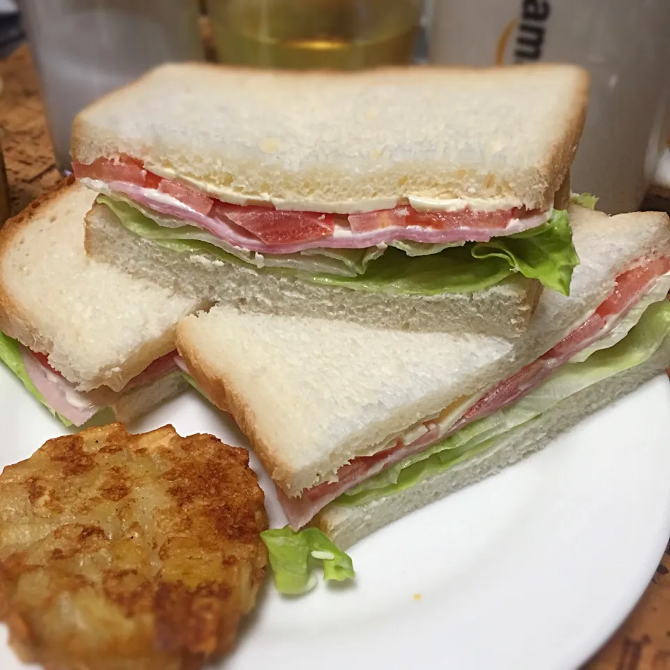 久しぶりサンド朝食|にょんにいさん