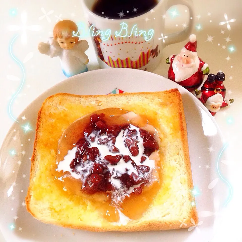 クリームあずきバタートースト🎄|Makinsさん