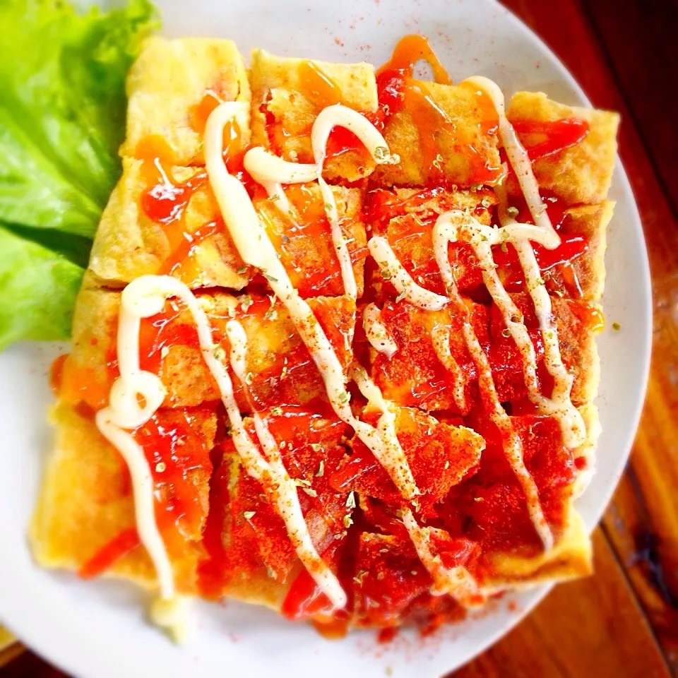 Snapdishの料理写真:Roti pizza in thailand.|Seaさん