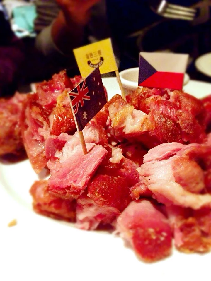 Schweinshaxe|Sam: photos by iPhoneさん