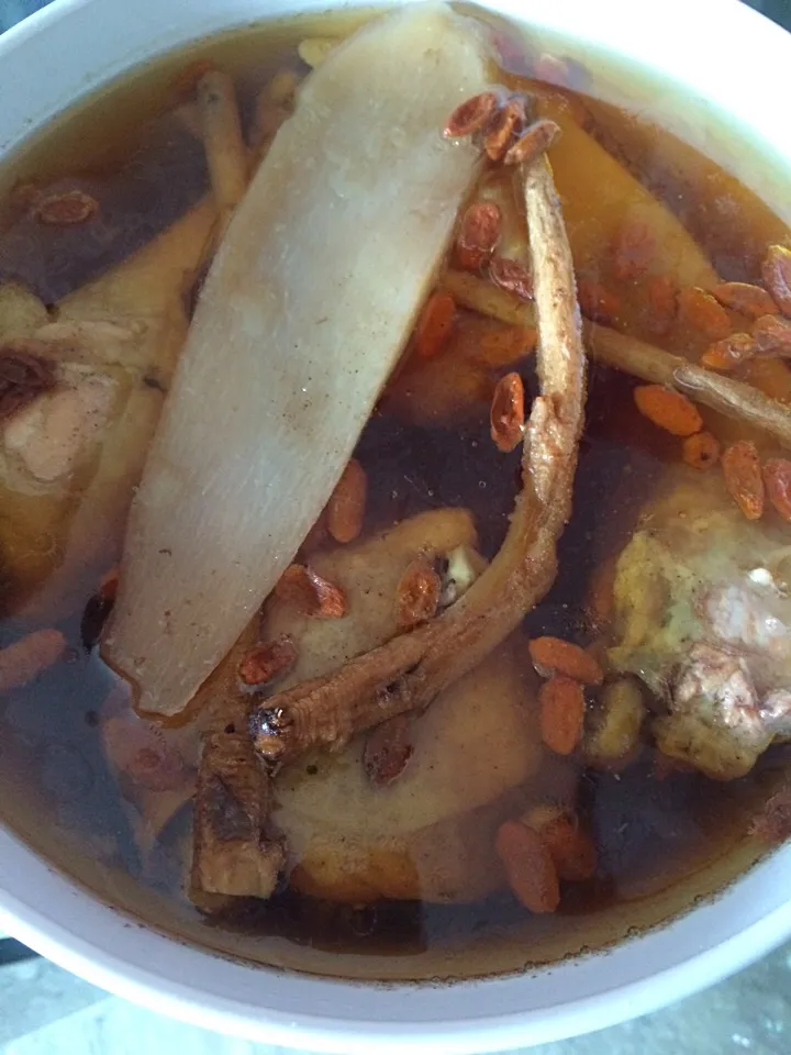 Snapdishの料理写真:Herbal chicken soup|Ong Sor Fernさん