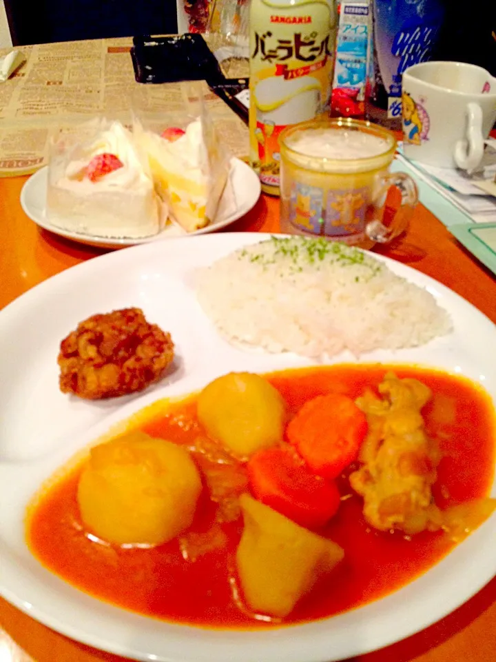 🐓バターチキンカレー  ＆  唐揚げ、🍓ストロベリーショートケーキ🍰  バニラビール🍺バター風味|ch＊K*∀o(^^*)♪さん