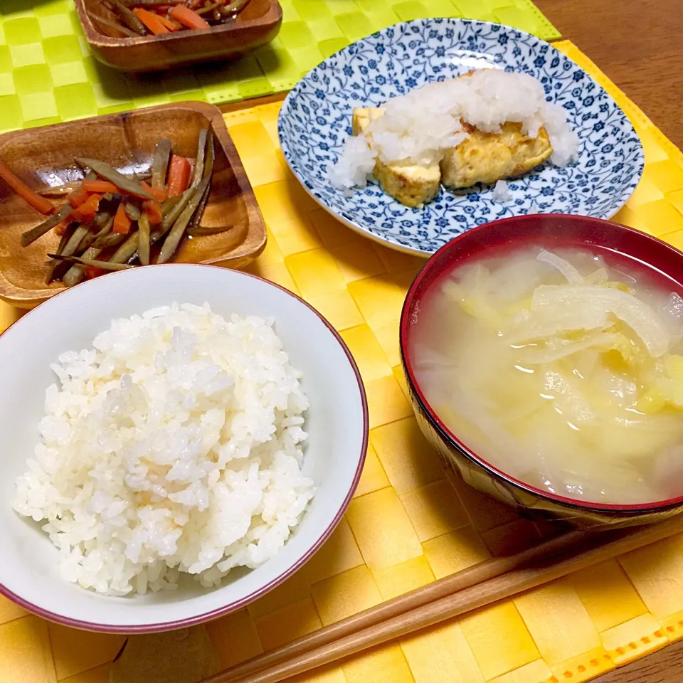 キンピラ、厚焼きたまご、白菜とジャガイモのお味噌汁|舐め子さん