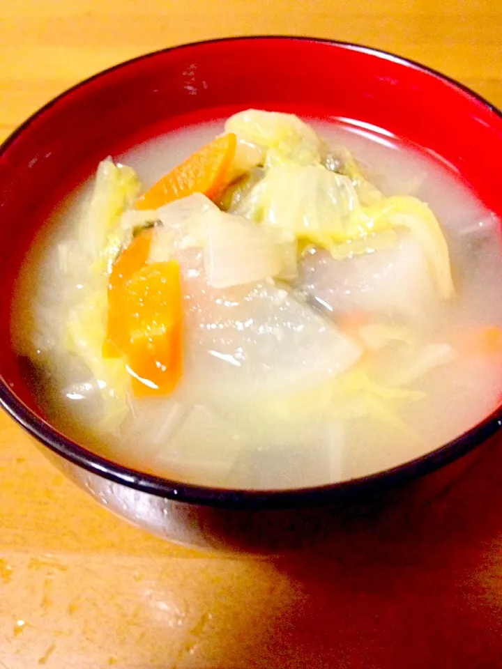 具だくさん味噌汁🍲大根、白菜たっぷり|まいりさん