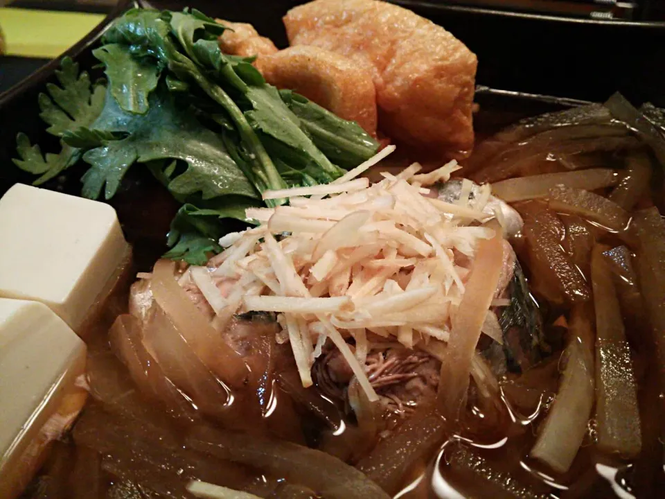 鯖の水煮缶と大根の鍋どすぇ。超低カロリー＆お手軽な鍋で御座いますわよ🍲|にゃあ（芸名）さん