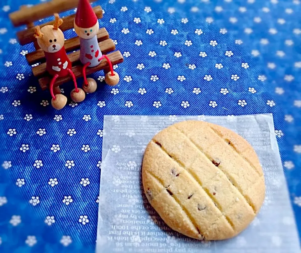 ぺったんこ(*￣∇￣*)
メロンパンの皮だけクッキー♪
チョコチップ～(≧∇≦)|yu.uyさん