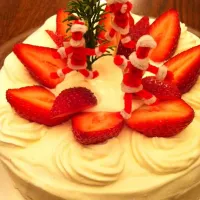 Snapdishの料理写真:手作りクリスマスケーキ！|ritocotoさん