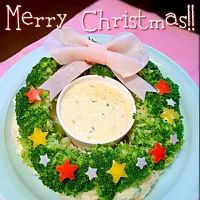 Snapdishの料理写真:Christmas wreath of broccoli & potato salad!!