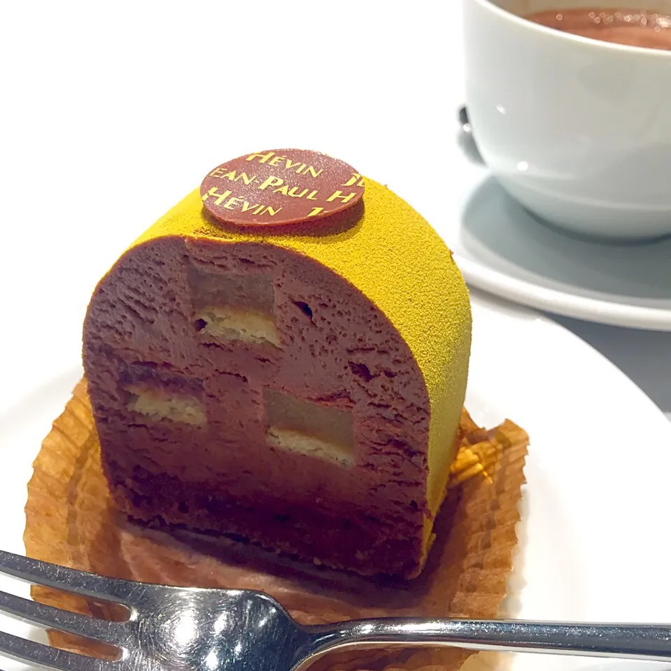 Snapdishの料理写真:Folie de Bûche Nouveauté 
"BeHappyJPH"|cakeさん