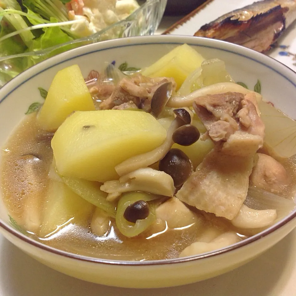 Snapdishの料理写真:鶏肉とジャガイモの煮っ転がし|shozuuさん