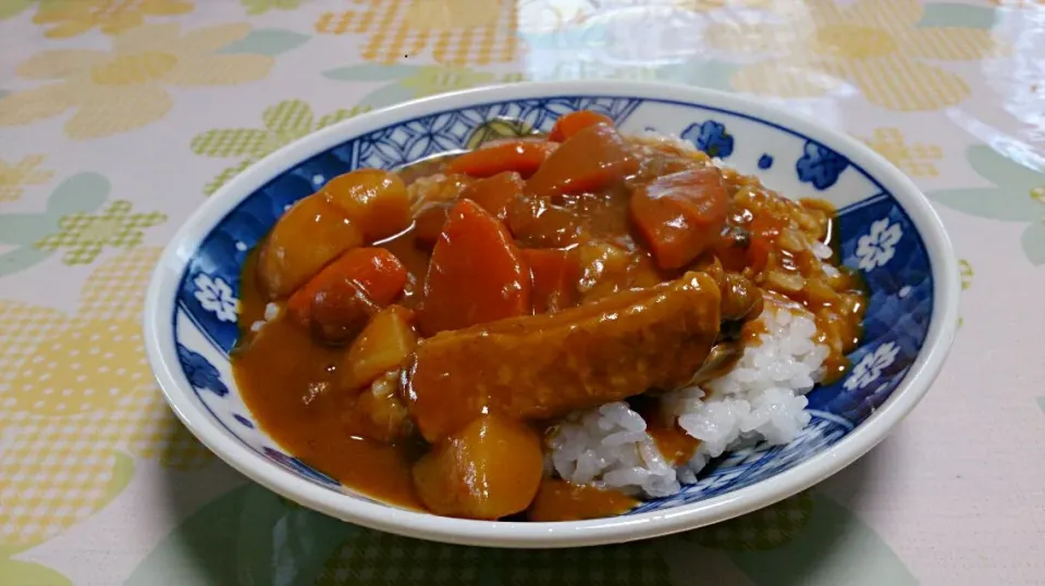 実家での昼ごはん。
母が作ったカレー。懐かしい味！|akemi🐝さん