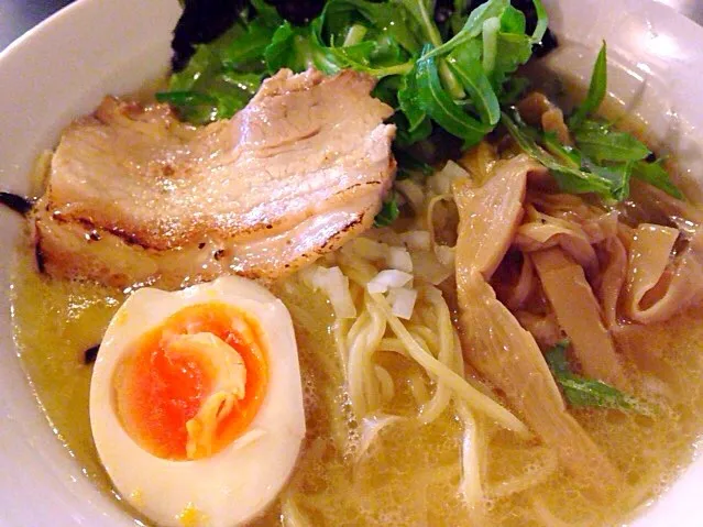 Snapdishの料理写真:濃厚鷄白湯ラーメン【しお】(*^^*)|マリリン☆さん