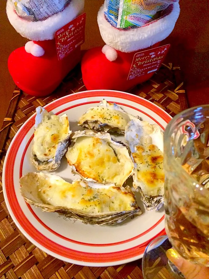 Snapdishの料理写真:wait a moment☝"Oyster gratin🐚ちょっとこれで待っててね💓牡蠣ｸﾞﾗﾀﾝ|🌈Ami🍻さん