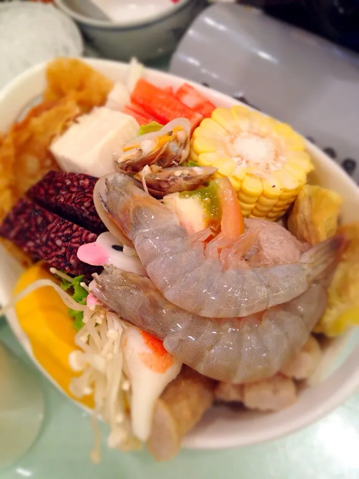 Seafood steamboat|Carol Yewさん