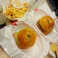 Snapdishの料理写真:#burger #western #fastfood #dinner #smashingnice|Hoh Chingさん