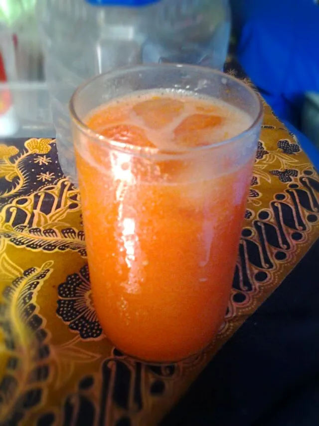 carrot and tomatoes juice|Ajeng Agustinar Comteさん