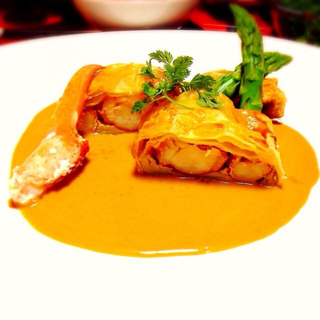 オマール海老のパイ包み焼き 濃厚ビスク仕立て ゆちゃころ Snapdish スナップディッシュ Id Vwaa8a