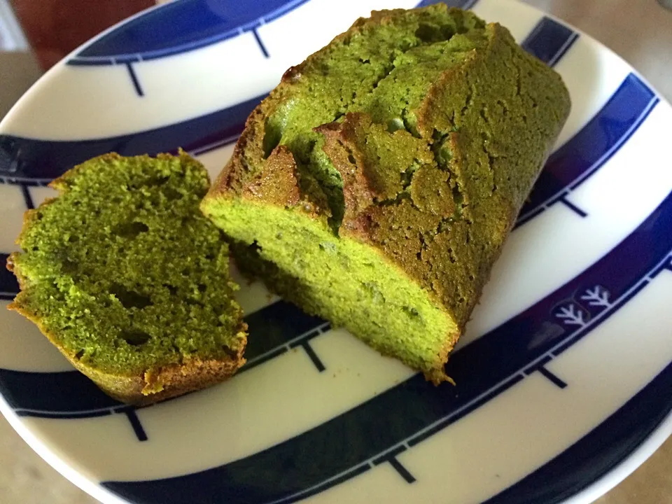 Matcha pound cake|Ong Sor Fernさん