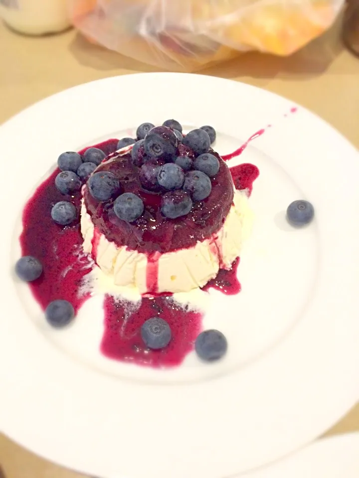 Blueberry and nougat frozen pudding|jessさん