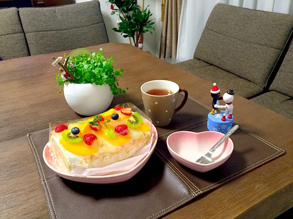 Snapdishの料理写真:シュクレ にぎわいロール、ピーチティー|pentarouさん