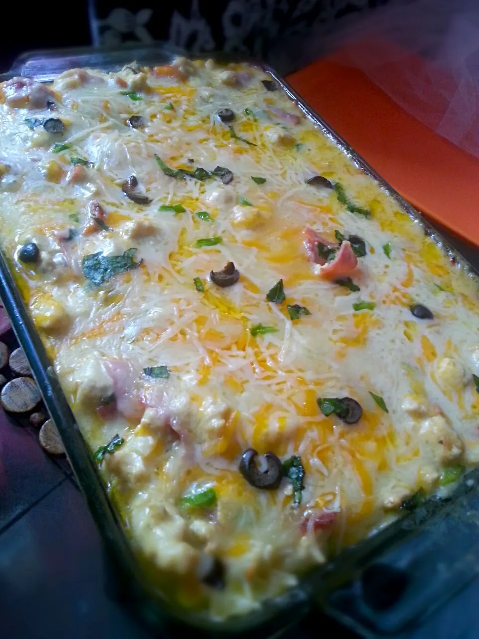 Snapdishの料理写真:chicken and ham lasagne with a little bit of  olives and spinach|Alicia Kimaliさん