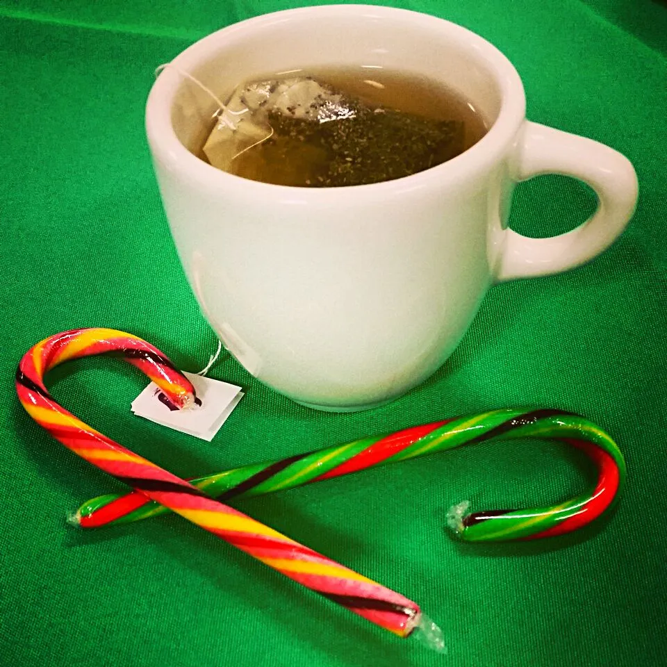 Green Tea and Candy Canes.|Neko Kaori Keijiさん