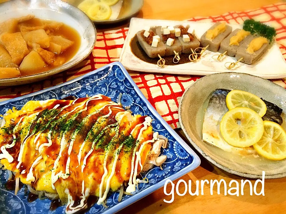 鯖のレモン煮、もやしオムレツ、聖護院蕪とお揚げさんの炊いたん、蒟蒻田楽 などの夜ごはん♪|プーティさん