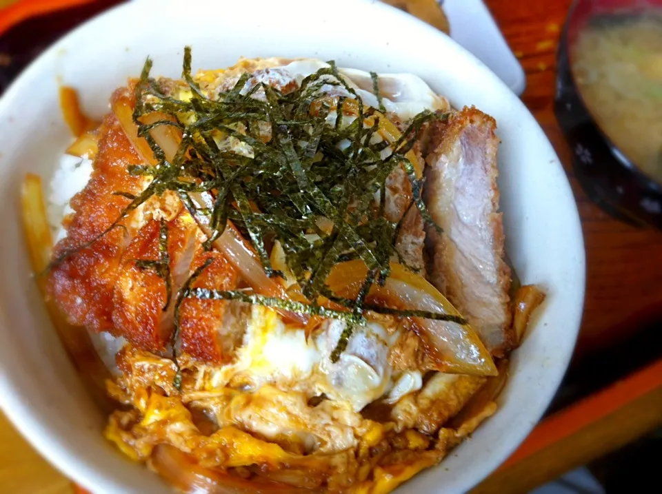 Snapdishの料理写真:カツ丼 いこい食堂|Nobuyuki  Nishimuraさん