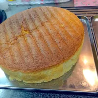 Snapdishの料理写真:ふわふわスポンジケーキ|ともりんさん