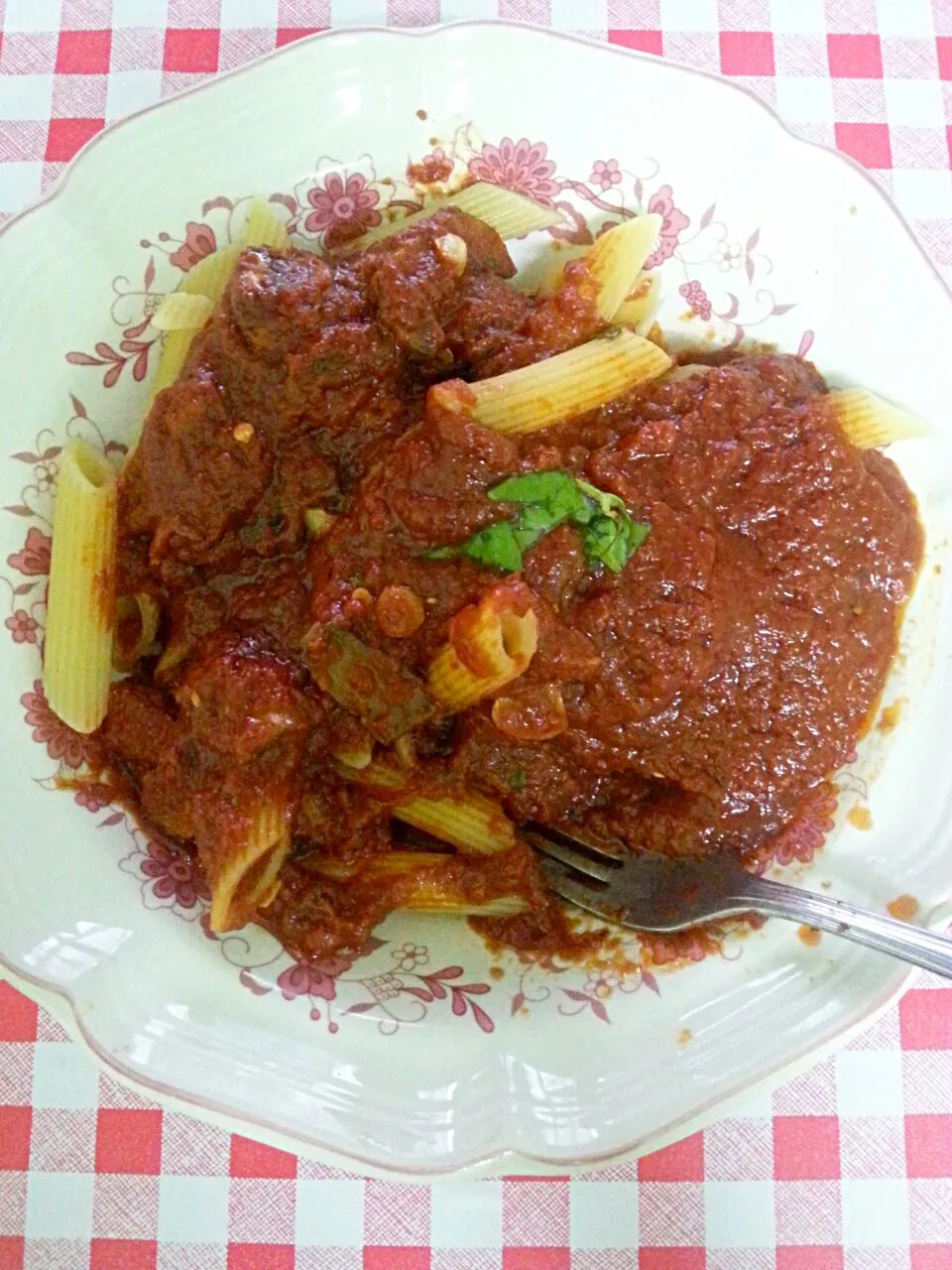 Pasta in tomasto sauce with mushroom and parmigiano reggiano|susan laiさん