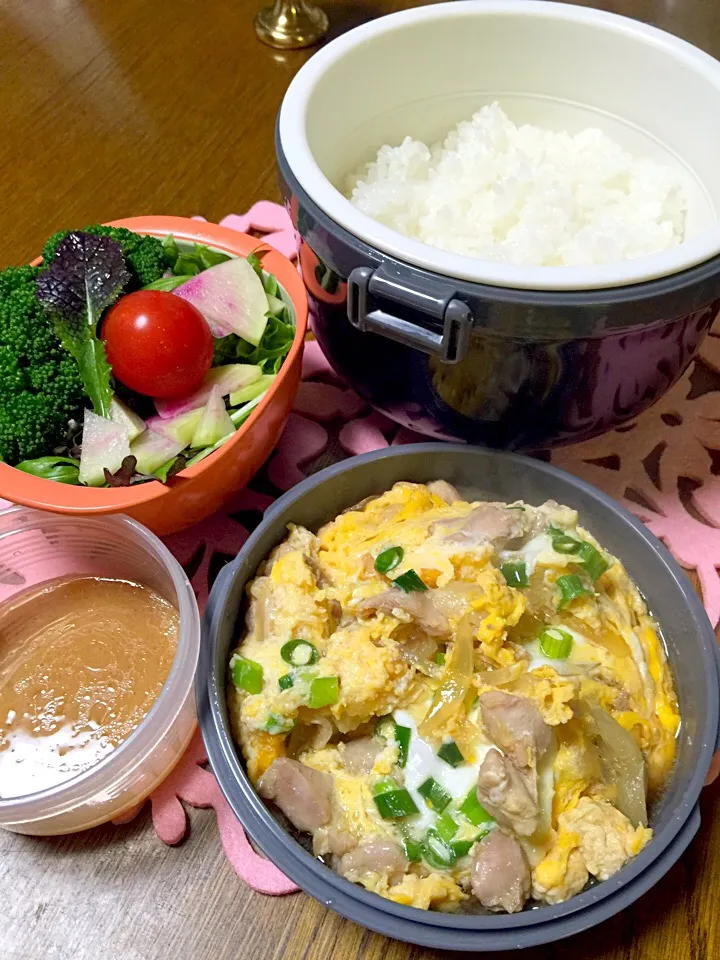 土曜日、お手軽丼弁当💕|Mayumi Konishiさん