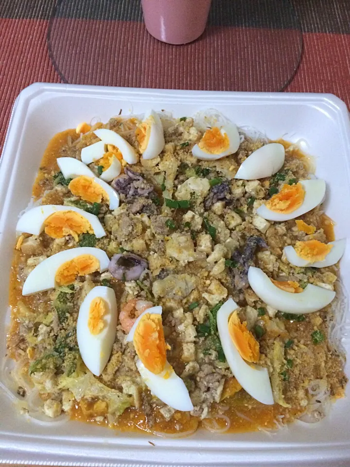 Snapdishの料理写真:pansit palabok|Jessica Perezさん