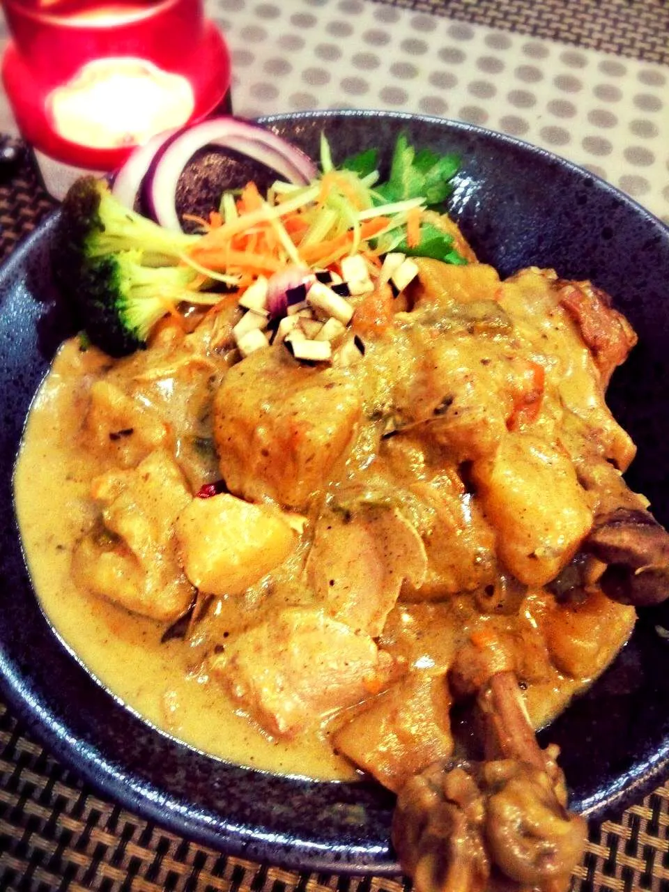 Snapdishの料理写真:Curry Chicken (Malaysia Style)|Gavin Wong (香港の人々)さん