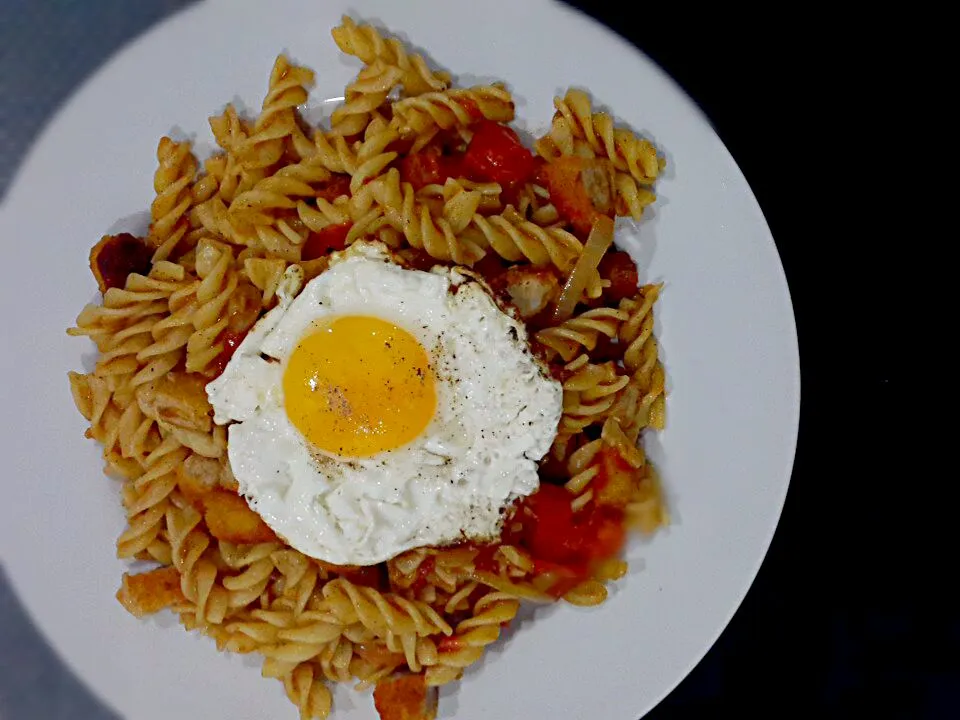 tomato pasta with crispy chiken|Serly Wijayaさん