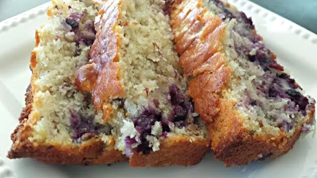 Snapdishの料理写真:Blueberry Bread #Christmas 2014 #Holidays/Celebrations #Dessert #Snack/Teatime #Breakfast/Brunch  #Cake/Pie|Alisha GodsglamGirl Matthewsさん