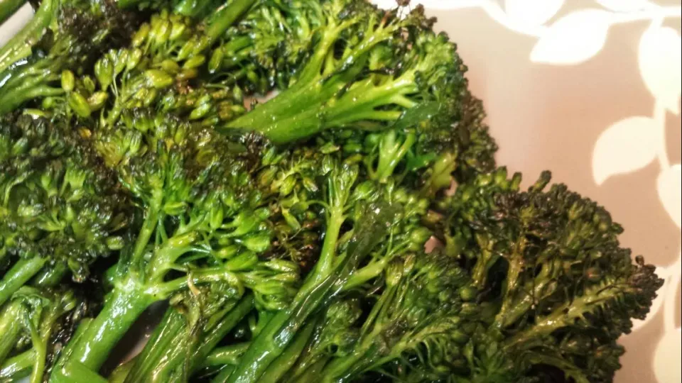 Roasted broccolini.  #veggies #vegetarian #roastedveggies #broccolini|Culinary Kissesさん